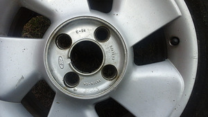 Ford диски (2 фото из 3)