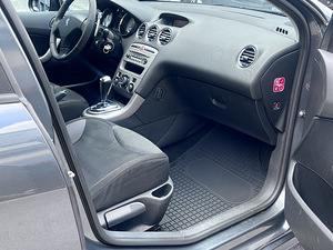 Peugeot 308 (6 foto / 8)