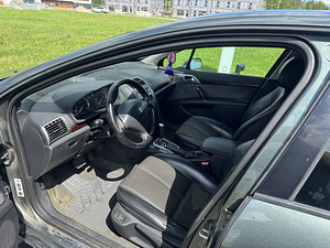 Peugeot 407 (7 foto / 10)