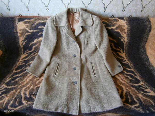 Пальто, размер L (фото #1)