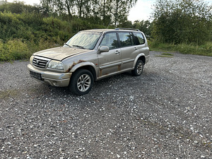 Suzuki Grand Vitara XL-7 2.7 135kW (2 foto / 5)