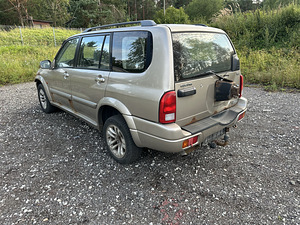 Suzuki Grand Vitara XL-7 2.7 135kW (3 foto / 5)