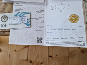 100% Naturaalne Teemant/Briljant 0,33ca VS SÜDA sert (4 foto / 4)