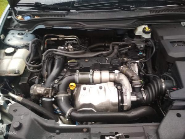 Volvo V50 SUMMUM DRIVe 1,6 84 кВт (2011) (фото #7)