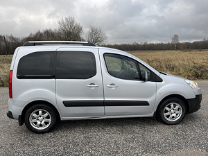 Peugeot Partner Teepe 1.6 diesel manual (3 foto / 15)