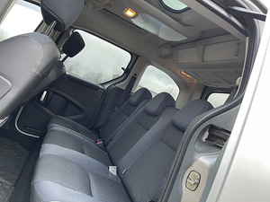Peugeot Partner Teepe 1.6 diesel manual (8 foto / 15)