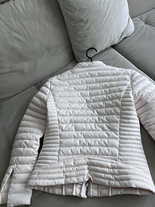 Guess новый (2 фото из 3)