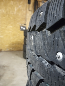 Nankang 185/65R14 (2 foto / 2)