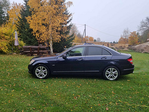 Mercedes-Benz C350 4MATIC Elegance (1 foto / 7)