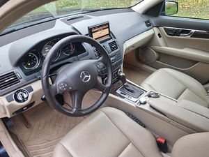 Mercedes-Benz C350 4MATIC Elegance (6 foto / 7)