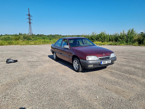 Opel Omega CD 2.0i 85KW (1 foto / 13)