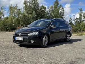 Volkswagen Golf 1.6TDI 77kw (2 foto / 7)