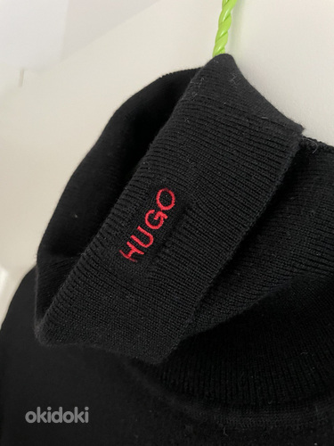 Hugo kõrge kaelusega kampsun