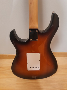 YAMAHA PACIFICA elektrikitarr (4 foto / 6)