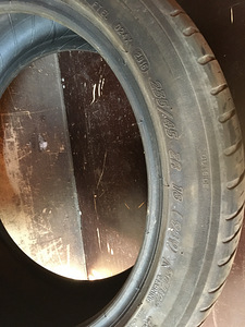 Michelin 235/45 ZR18 (2 foto / 2)