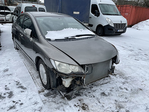 Honda Civic 2006-2009 Hybriid (2 foto / 10)