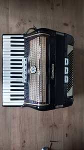 Akordion Veltmeister (96 bassi) (1 foto / 3)