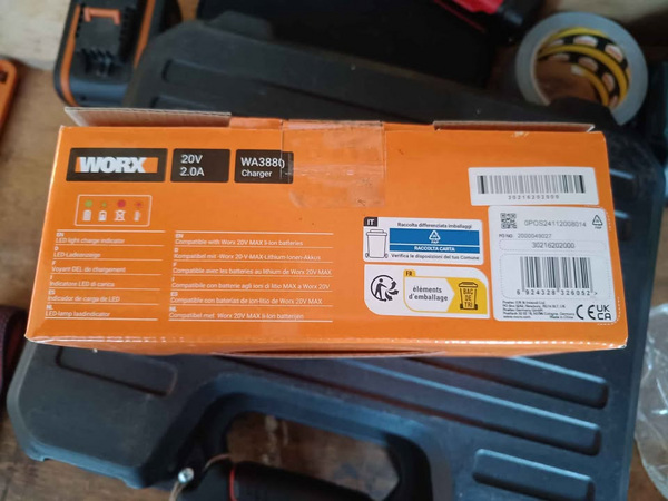 Зарядное устройство Worx