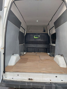 Ford Transit 2.4 103kW 2011a (7 foto / 9)