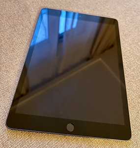 Apple iPad 9th 64GB Wi-Fi (2 foto / 2)