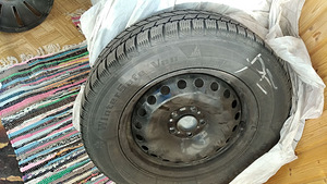 Диски с шинами 16 (1 фото из 3)