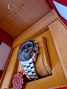 Uued meeste käekellad Omega Speedmaster (3 foto / 7)
