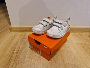 Кроссовки Nike, 25 (2 фото из 5)