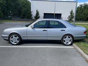 Mercedes Benz w210 (7 foto / 13)
