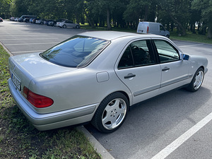 Mercedes Benz w210 (8 foto / 13)