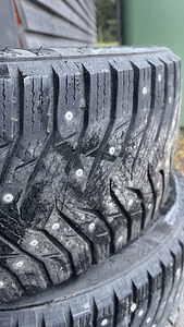 Kumho 225/45R17 (4 foto / 4)