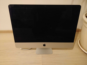 iMac 21.5" (Late 2015, 2.8 GHz i5) (3 foto / 6)