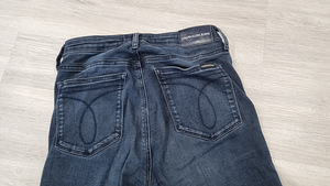 Calvin Klein High rise supet skinny ankle, s. 28 (3 foto / 5)