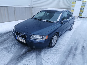 Volvo S60 2004 (3 foto / 6)