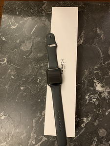 Apple Watch 3 42 мм (1 фото из 1)