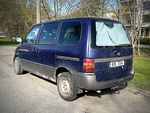 Nissan Serena 2.3 55kW (2 foto / 15)