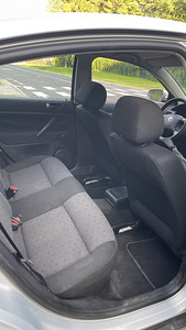 Volkswagen Passat (4 foto / 7)