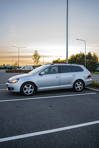 Volkswagen golf MK6 универсал (2 фото из 12)