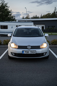 Volkswagen golf MK6 универсал (3 фото из 12)