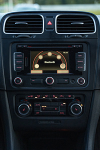 Volkswagen golf MK6 универсал (8 фото из 12)