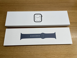 Apple Watch Series 7 45mm Stainless Steel GPS + LTE (1 foto / 5)