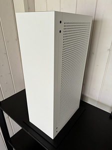 Lauaarvuti, Ryzen 9 5900x, RX6900XT, 1TB NVMe SSD, 32GB DDR4 (1 foto / 3)