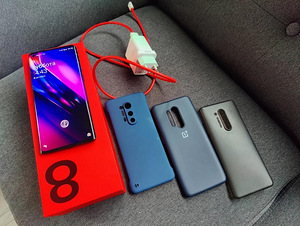 Oneplus 8 Pro, 8/128 Gb, 6.78" 120 Hz, IP68 veekindel (2 foto / 3)