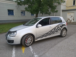 Фольксваген Гольф 5 (4 фото из 12)