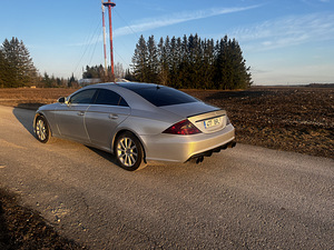 Мерседес-Бенц CLS 350 200квт (2 фото из 8)