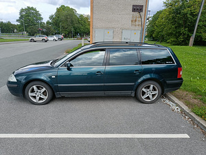 VW Passat 1.9tdi (2 foto / 5)
