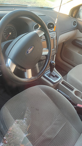 2004 Ford Focus Ghia 1.6TDCi käigukasti rikkega (5 foto / 15)