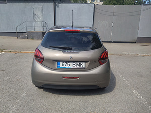 Peugeot 208 1.2 60kW (1 foto / 6)