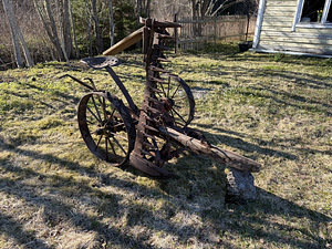 Hobuniiduk Aktiv-3 (1 foto / 5)