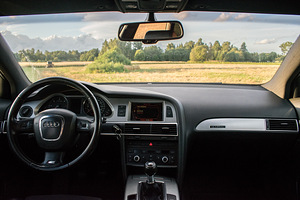 Audi A6 S-Line 3.0 171kw Quattro (7 foto / 8)