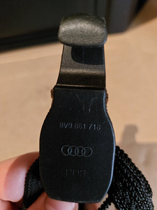 Audi Q5 Luggage Net Black 80A8618699B9 (8V0861716) (2 foto / 3)